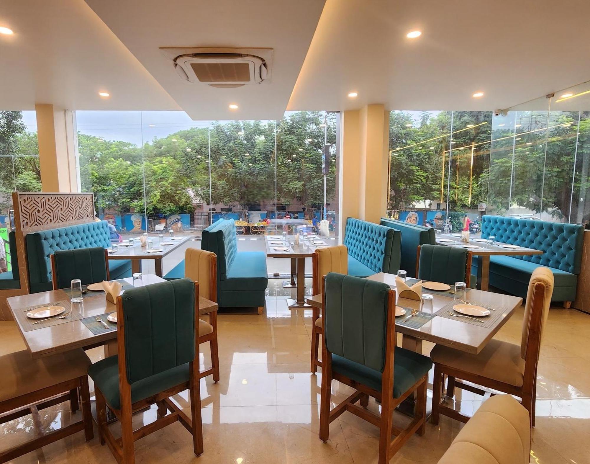 Hotel Janas Tirupati Esterno foto