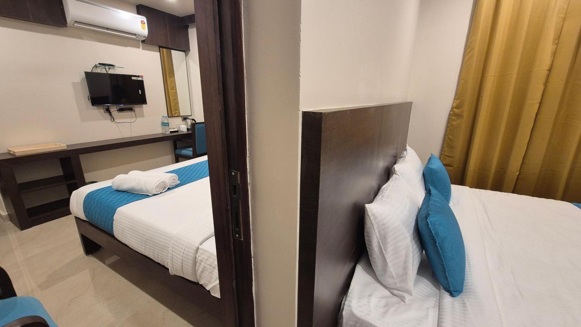 Hotel Janas Tirupati Esterno foto