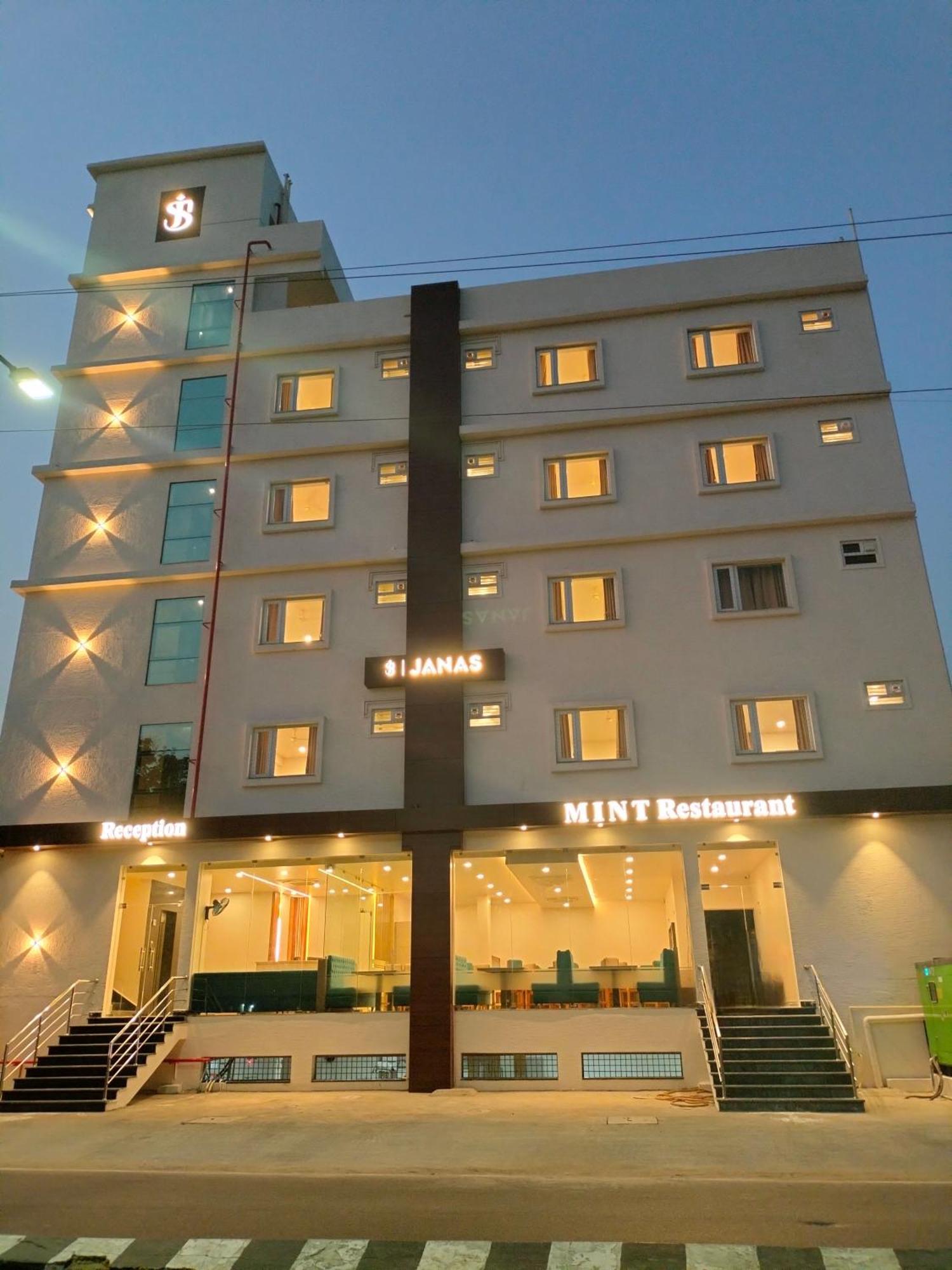Hotel Janas Tirupati Esterno foto