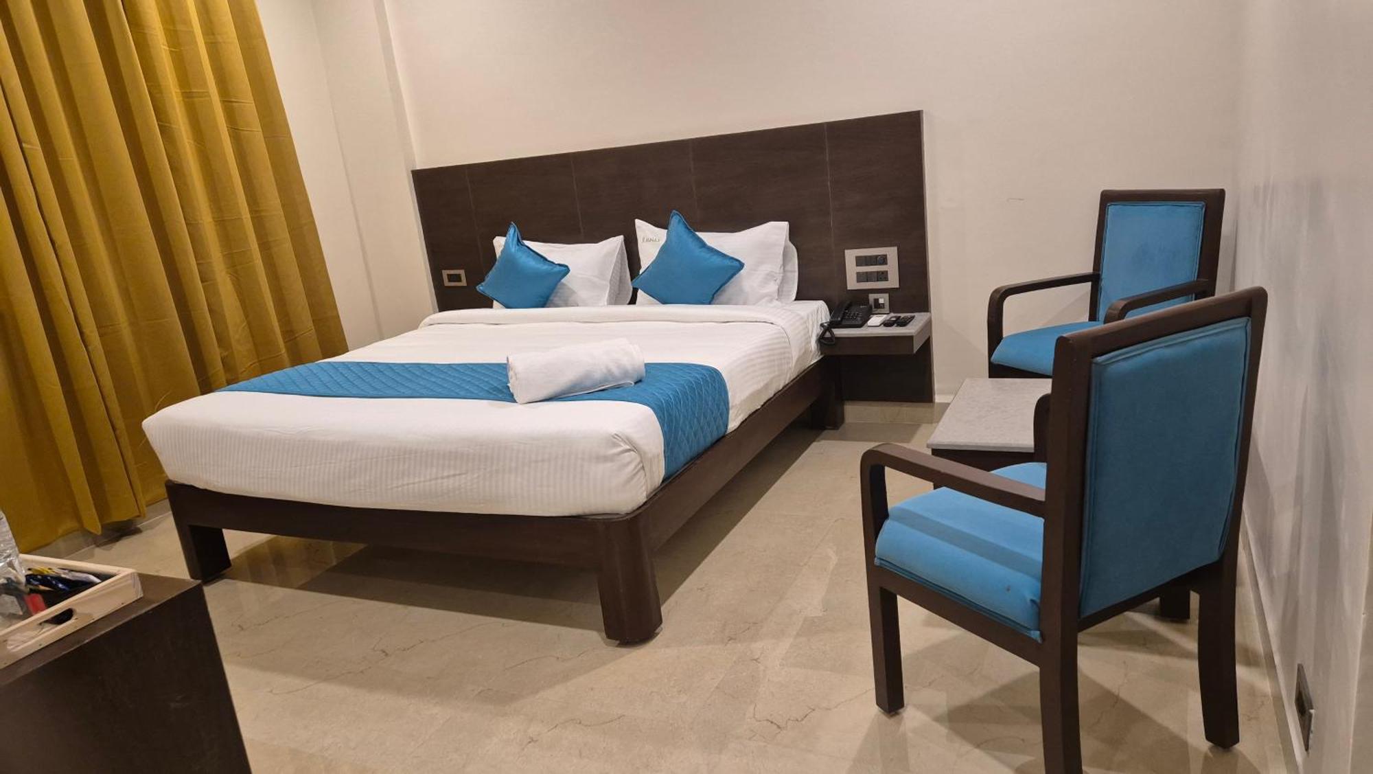 Hotel Janas Tirupati Esterno foto